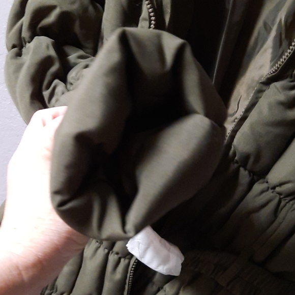 Fur hooded❣ last one Parka puffer jacket with belt - Picture 15 of 16